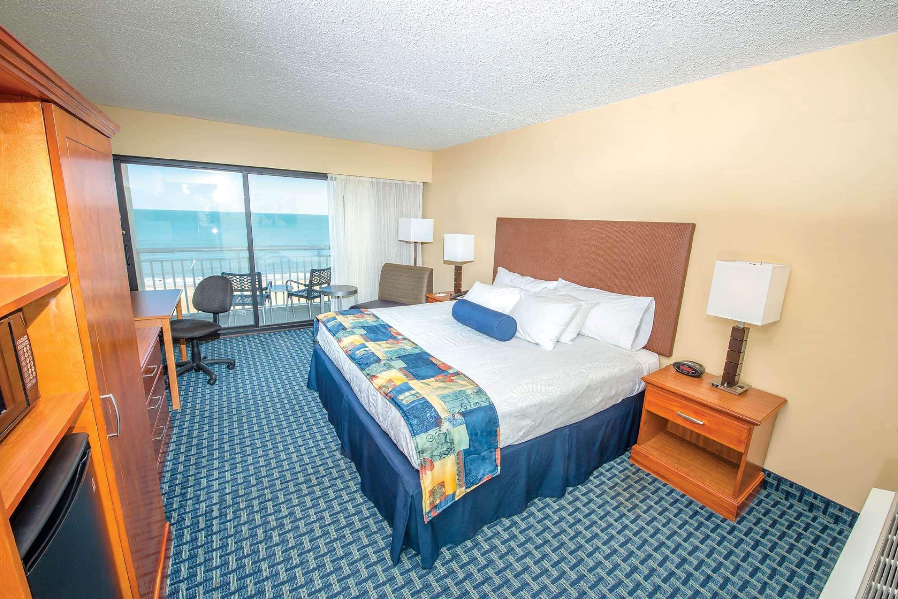 Ramada Plaza By Wyndham Virginia Beach Oceanfront Exterior foto