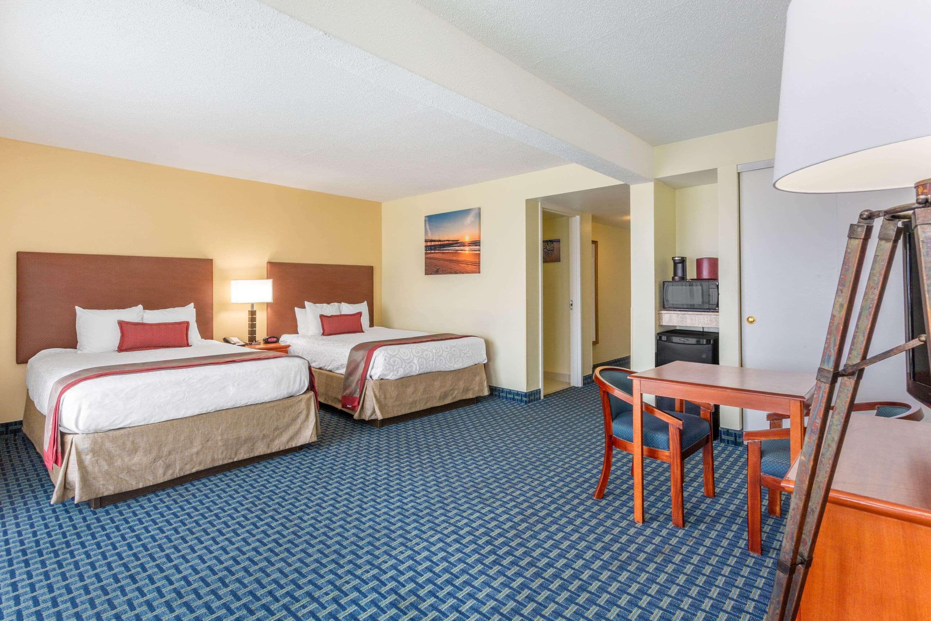 Ramada Plaza By Wyndham Virginia Beach Oceanfront Exterior foto